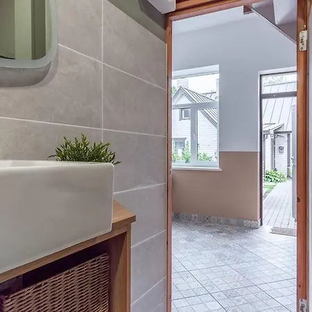 Sepa Shack - Newly Renovated With Sauna Apartment *