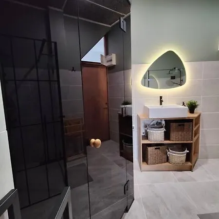 Apartment Sepa Shack - Newly Renovated With Sauna